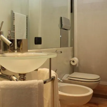Apartment Disciplini Milan